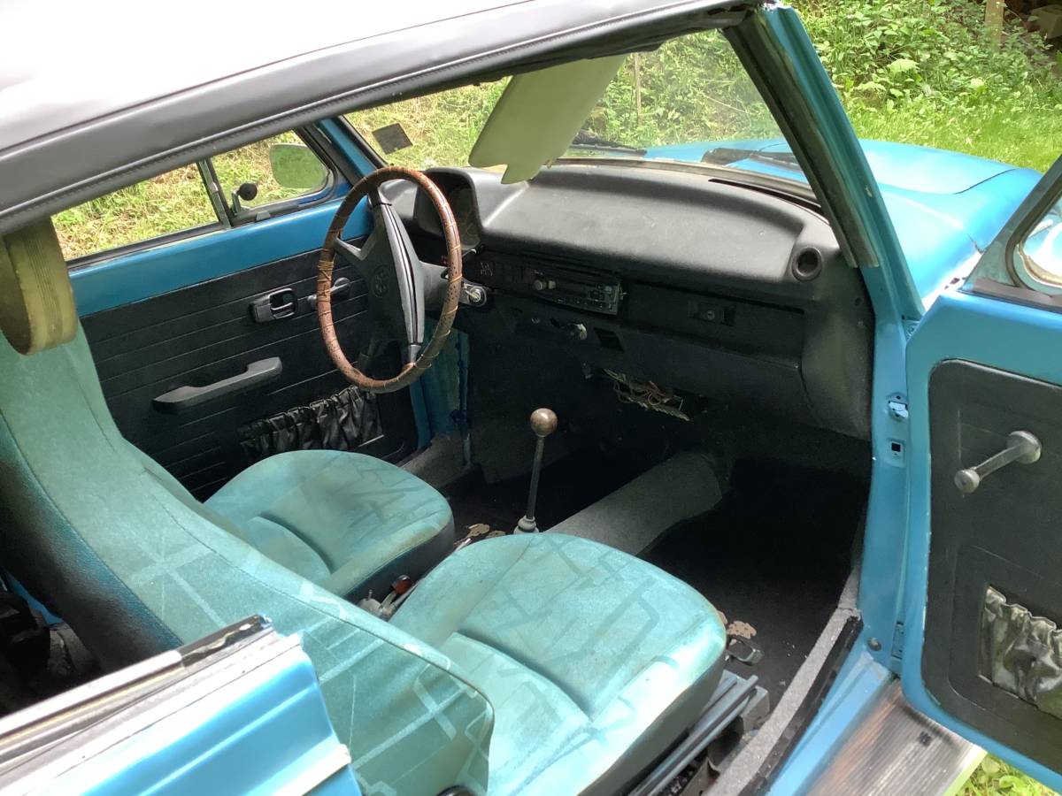 Vw-super-beetle-1979-5