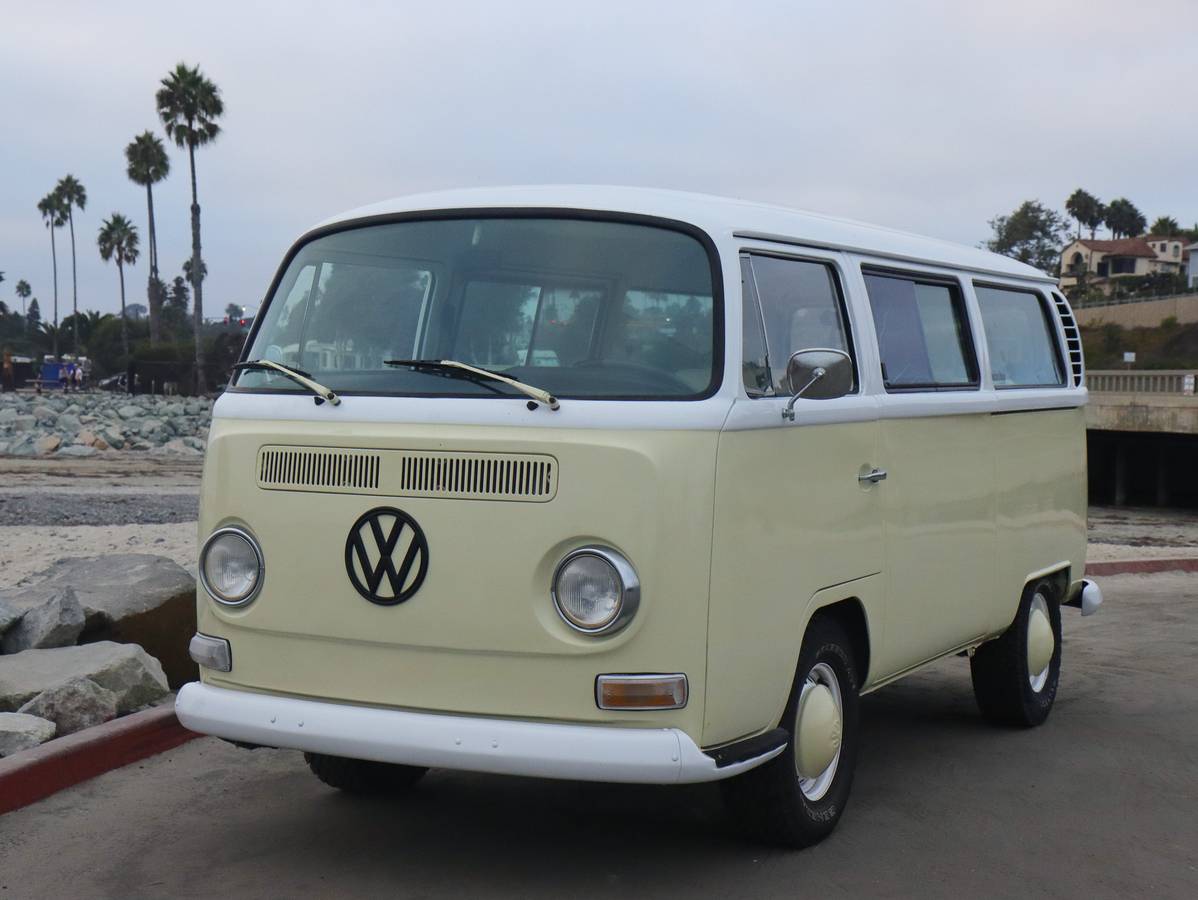 Vw-type-2-bus-1969-yellow-3