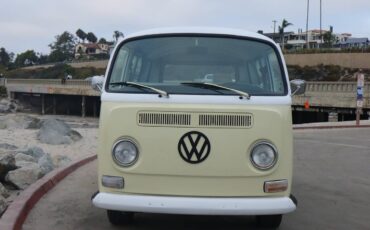 Vw-type-2-bus-1969-yellow-4