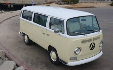 Vw-type-2-bus-1969-yellow-5