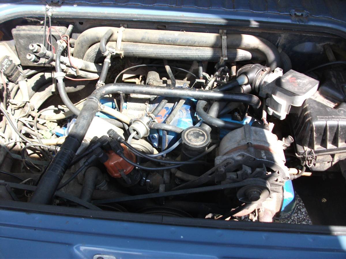Vw-van-1983-blue-9