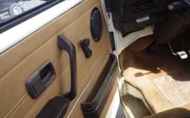 Vw-vanagon-1983-brown-10