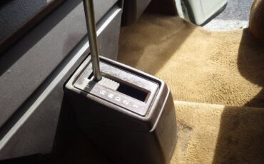 Vw-vanagon-1983-brown-11