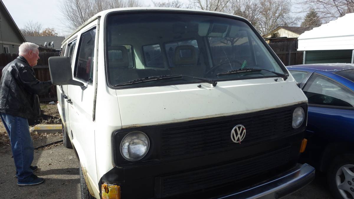 Vw-vanagon-1983-brown-18
