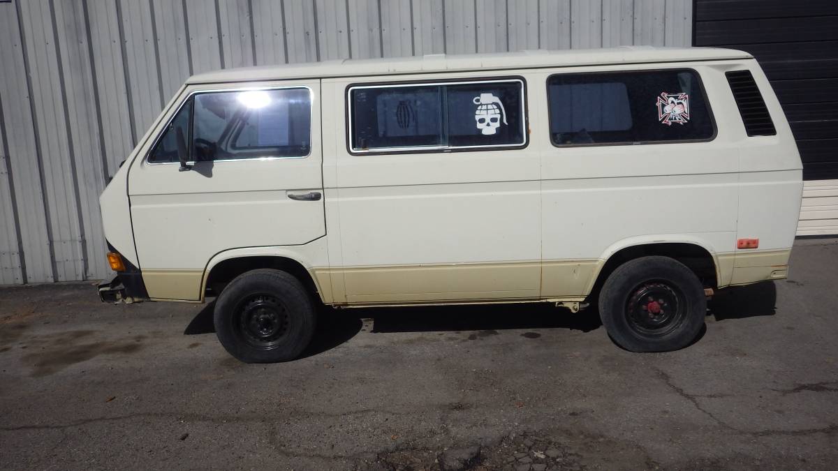 Vw-vanagon-1983-brown-2