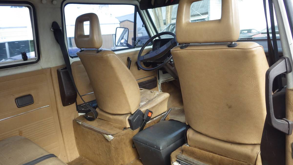 Vw-vanagon-1983-brown-5
