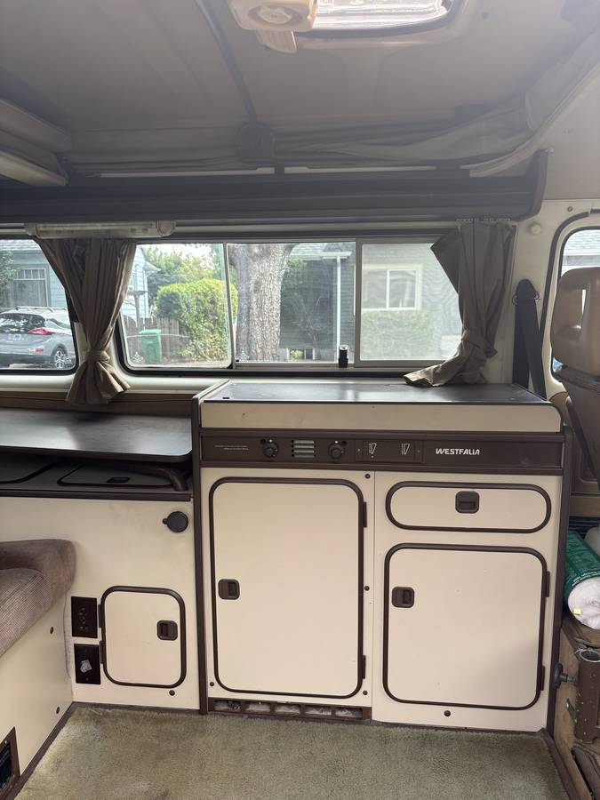 Vw-vanagon-1985-white-4