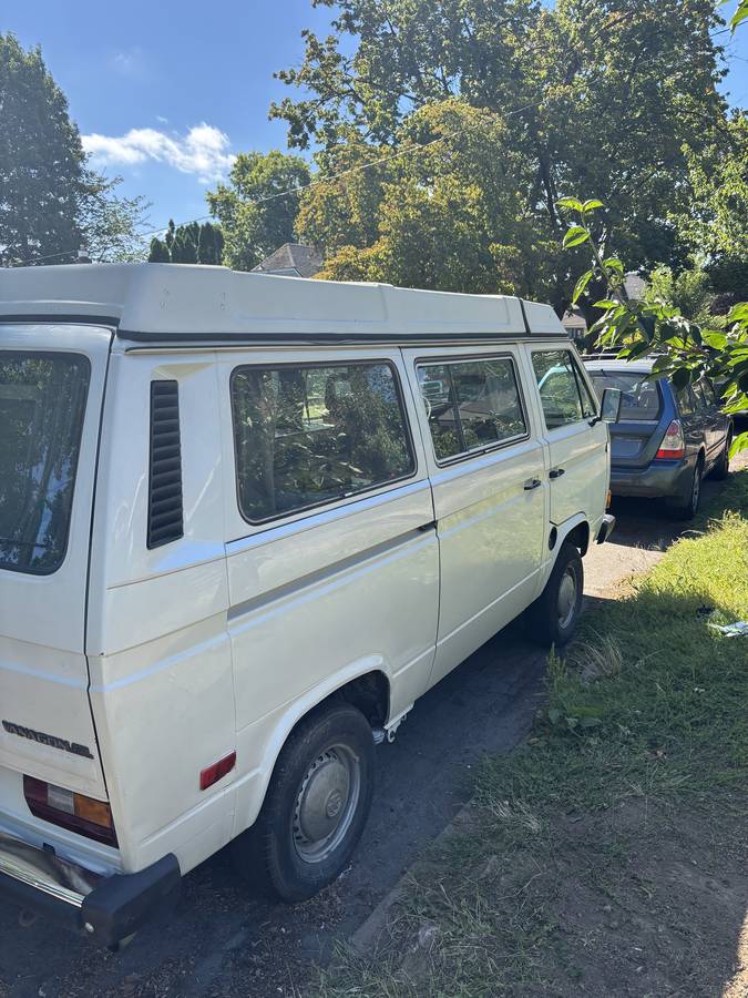 Vw-vanagon-1985-white-5