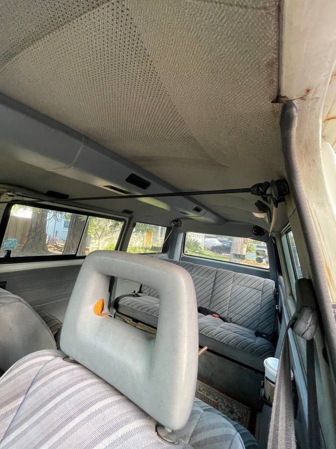 Vw-vanagon-1989-white-4