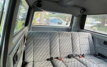 Vw-vanagon-1989-white-6