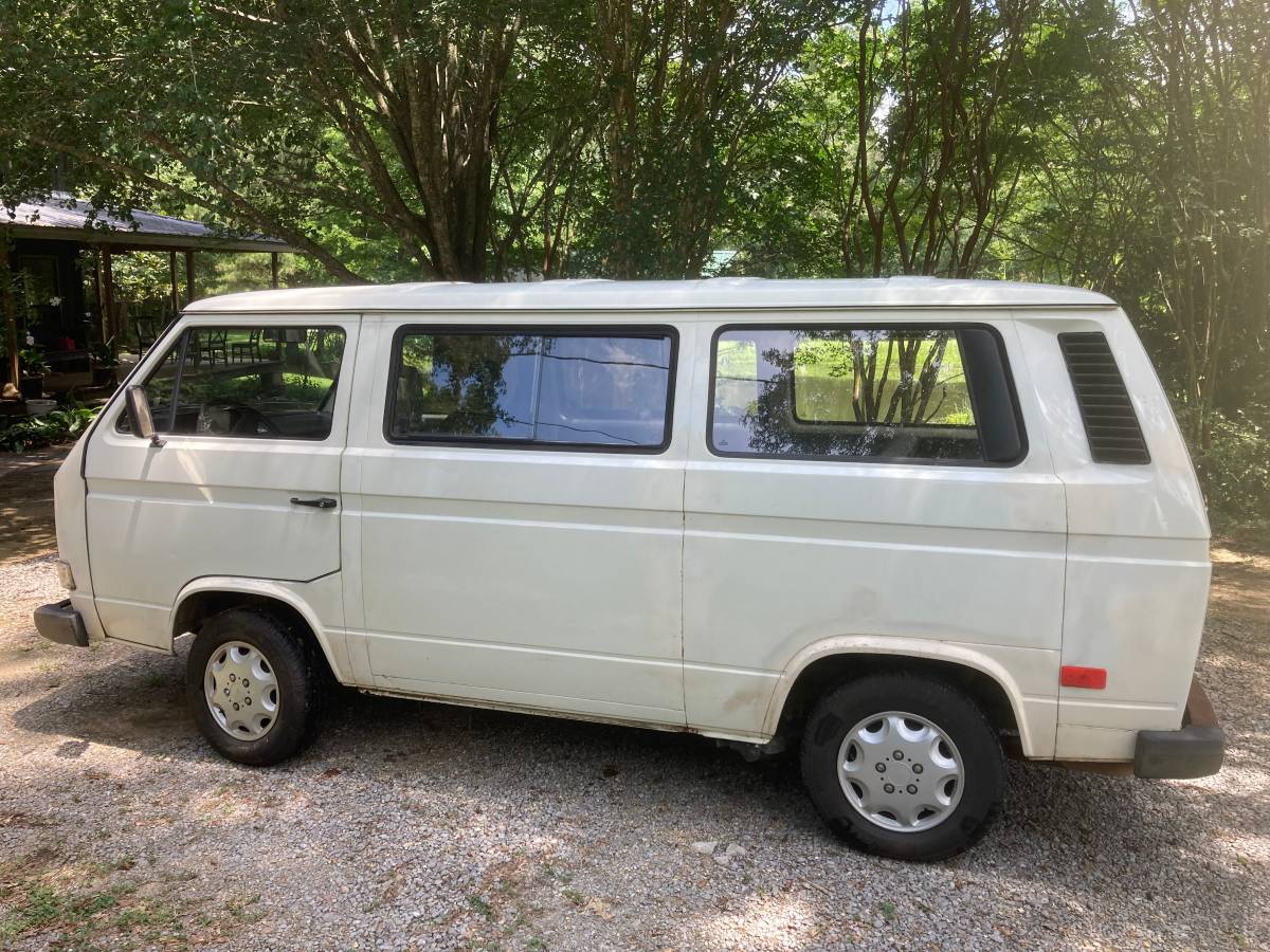 Vw-vanagon-1990-white-2
