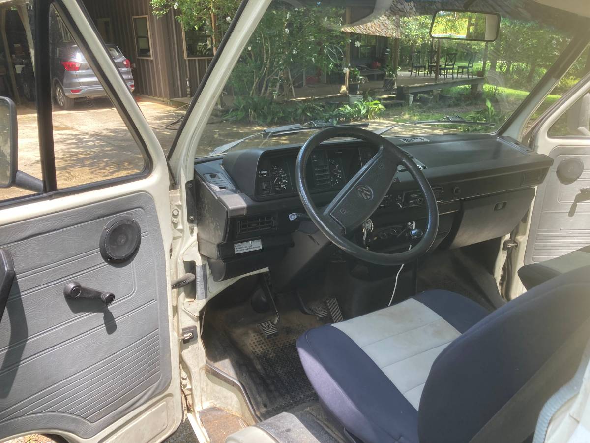 Vw-vanagon-1990-white-3
