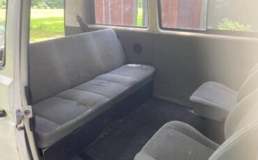 Vw-vanagon-1990-white-4