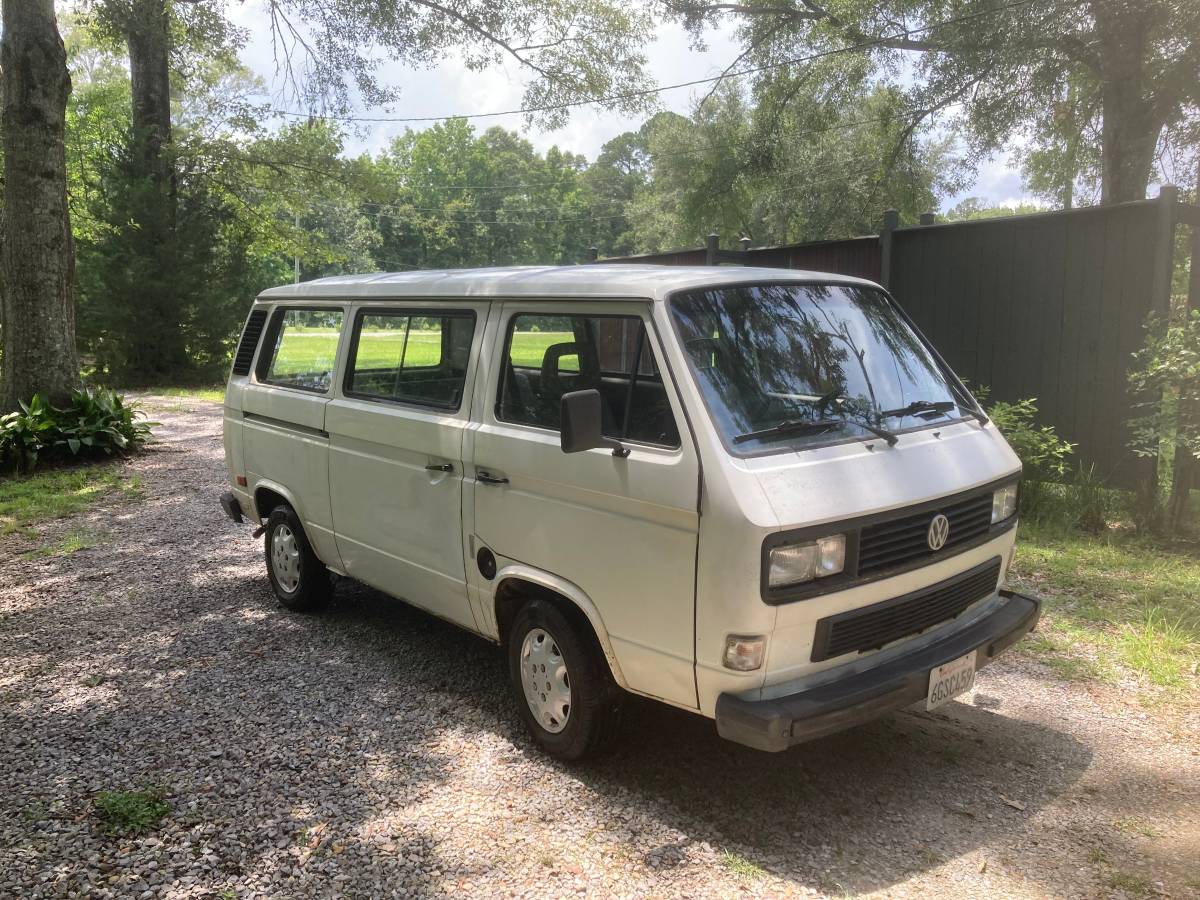 Vw-vanagon-1990-white-7