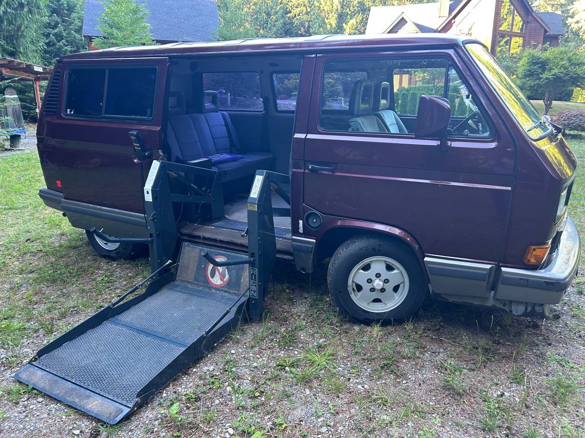 Vw-vanagon-1991-red-5