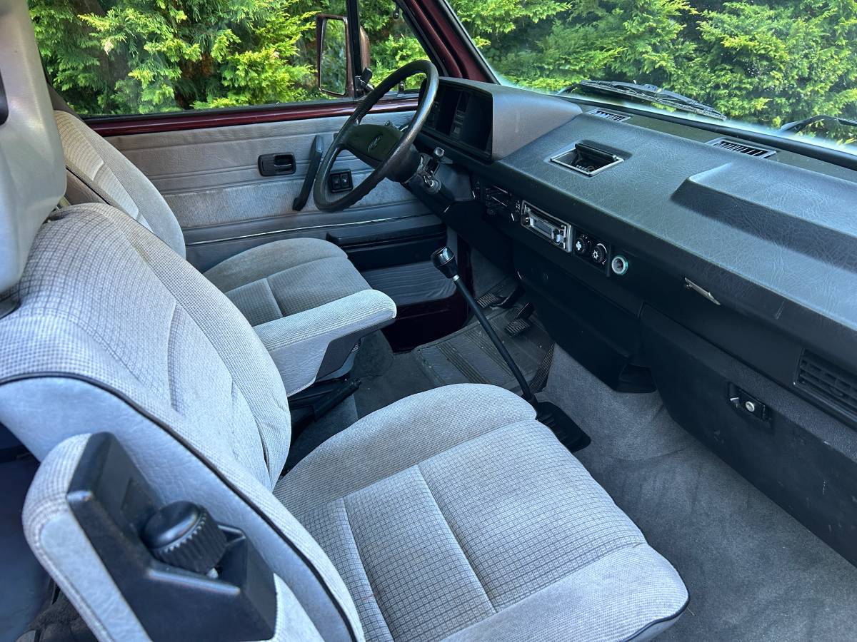 Vw-vanagon-1991-red-6