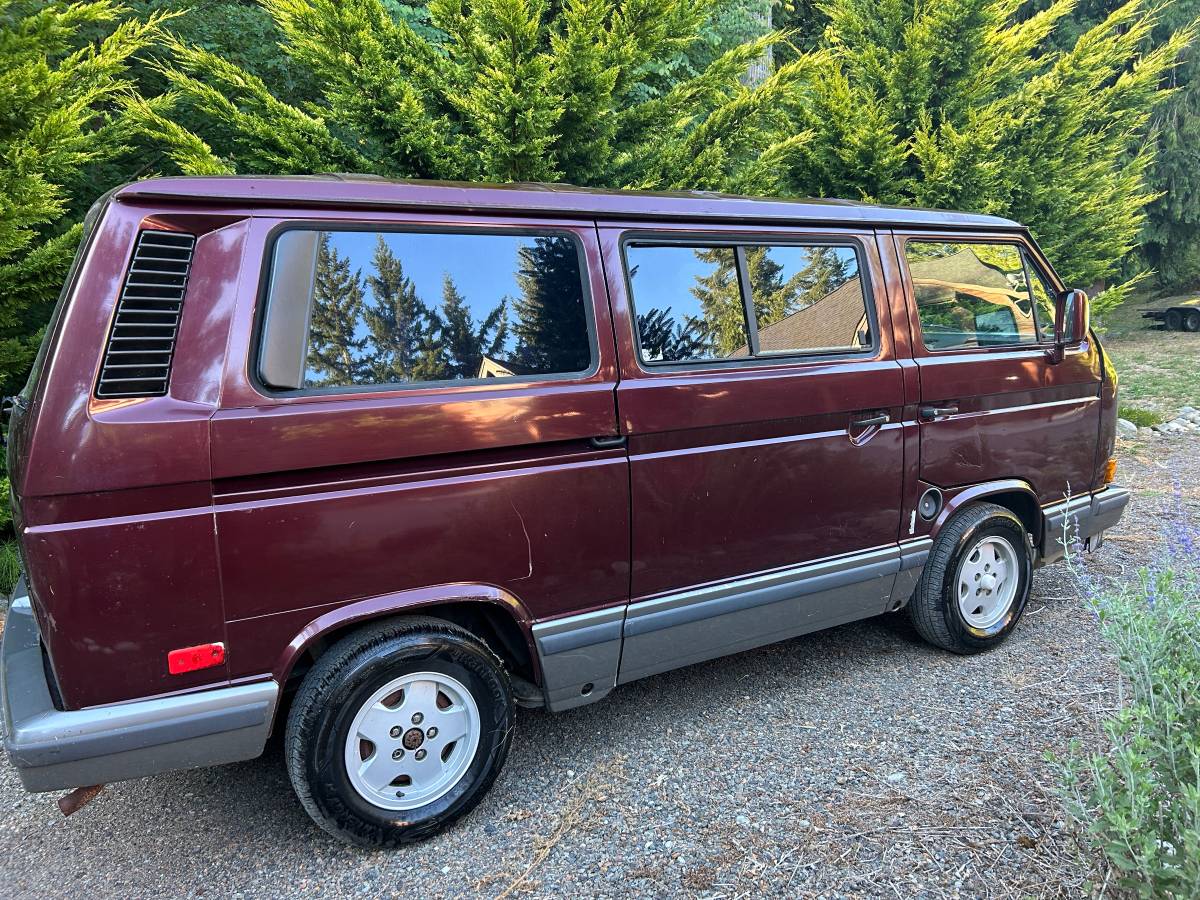 Vw-vanagon-1991-red