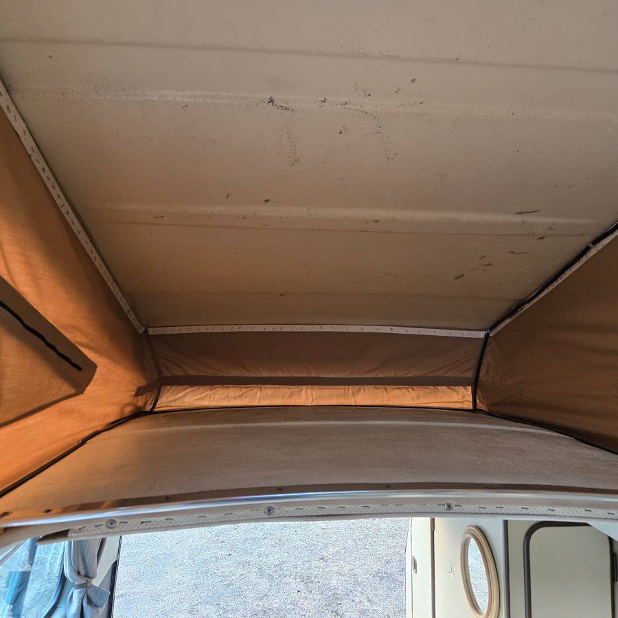 Vw-vanagon-camper-1980-grey-13