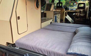 Vw-vanagon-camper-1980-grey-15