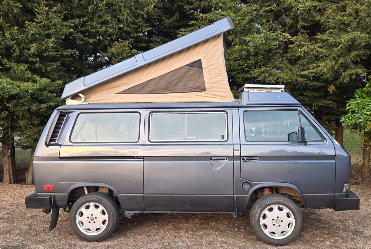 Vw-vanagon-camper-1980-grey-20