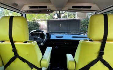 Vw-vanagon-passenger-1990-white-12