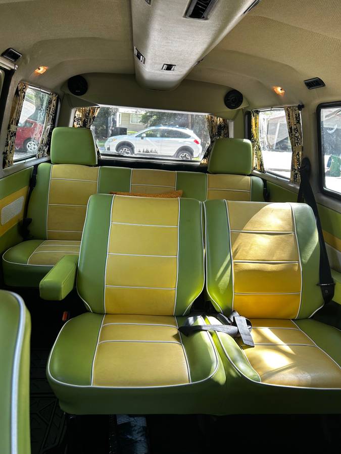 Vw-vanagon-passenger-1990-white-2