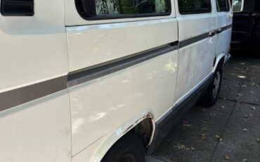 Vw-vanagon-passenger-1990-white-4