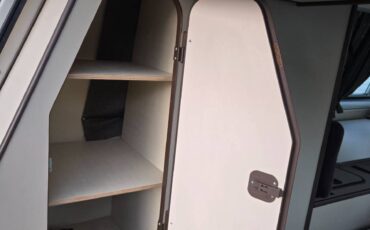 Vw-vanagon-westfalia-1984-white-11