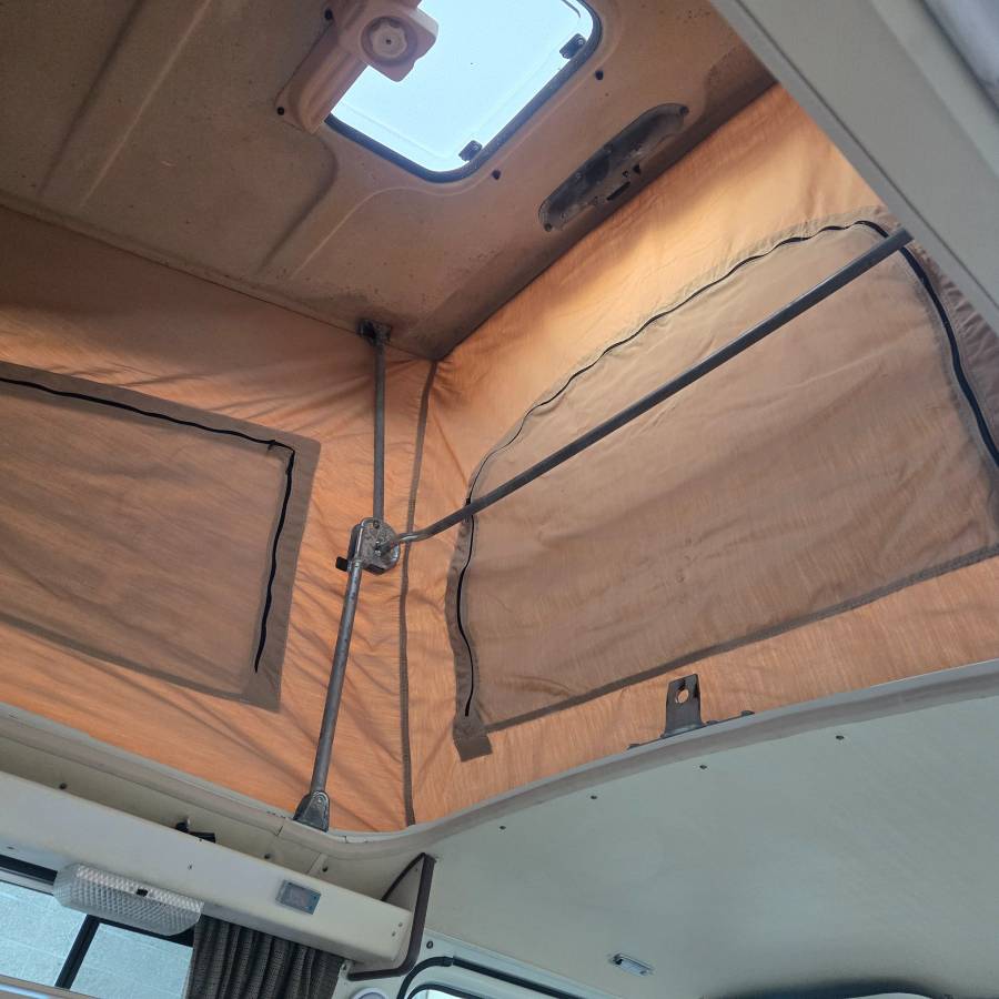 Vw-vanagon-westfalia-1984-white-13