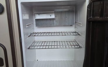 Vw-vanagon-westfalia-1984-white-15