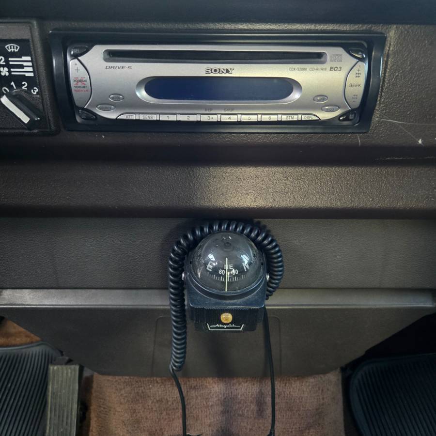 Vw-vanagon-westfalia-1984-white-8
