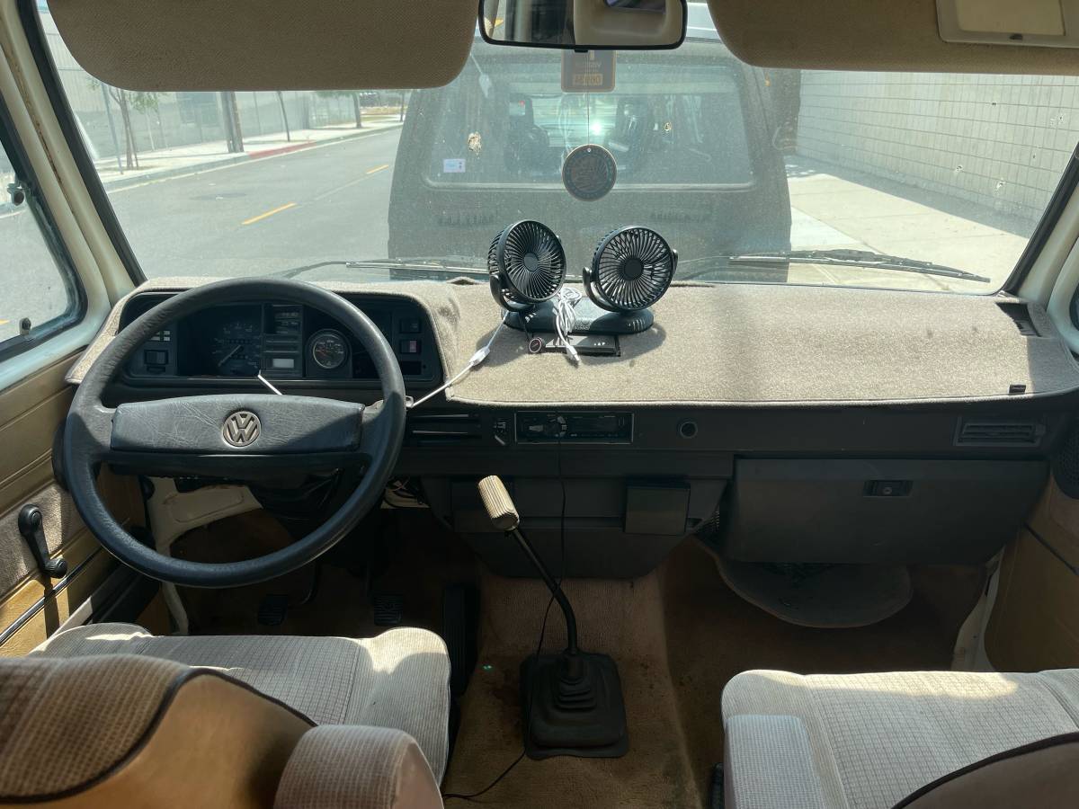 Vw-vanagon-westfalia-1985-white-3