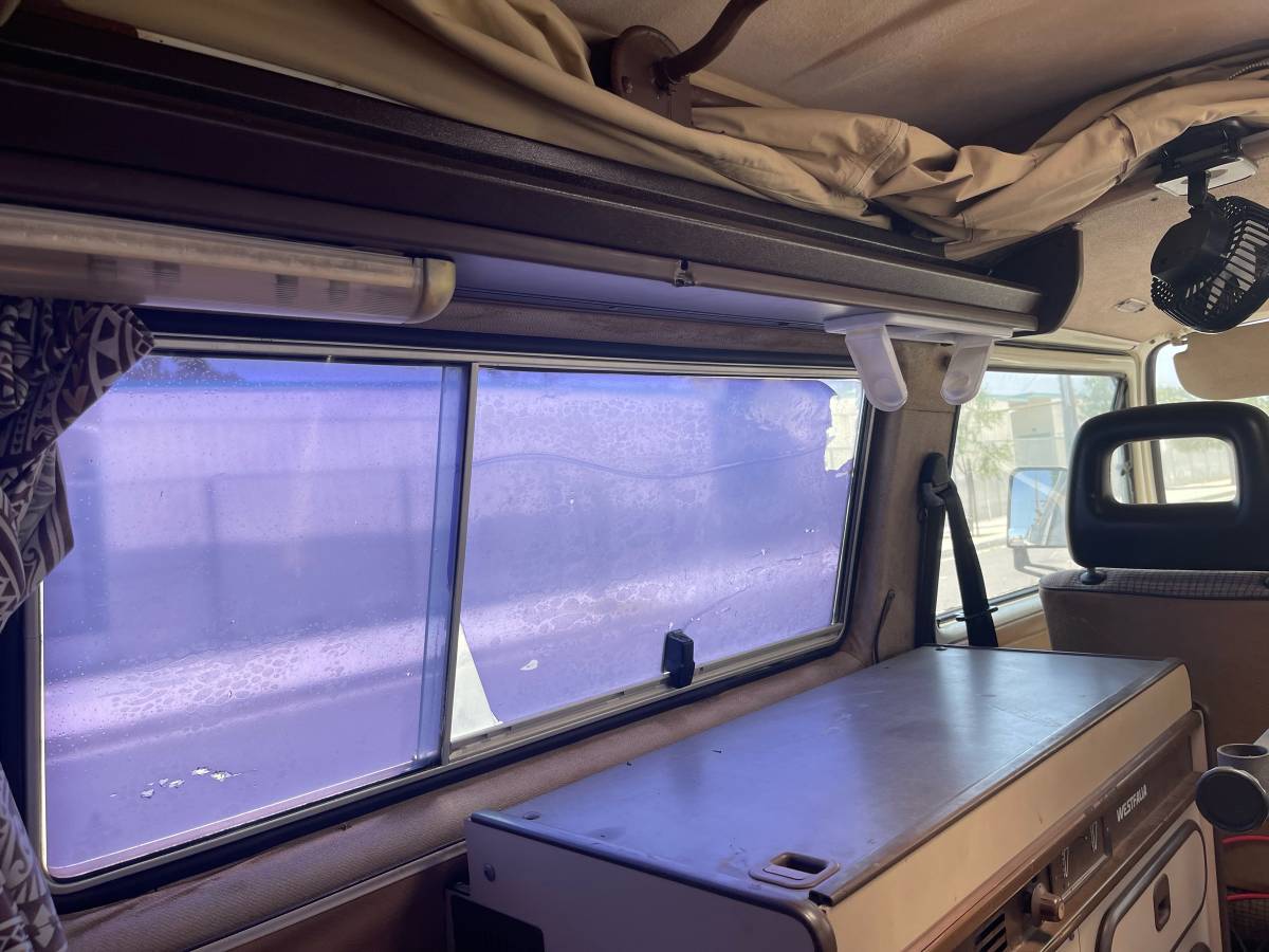 Vw-vanagon-westfalia-1985-white-8