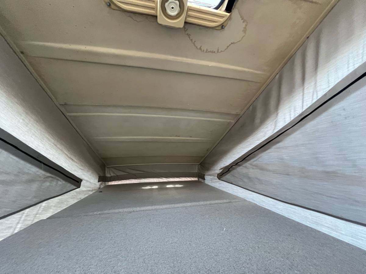 Vw-vanagon-westfalia-1990-white-11