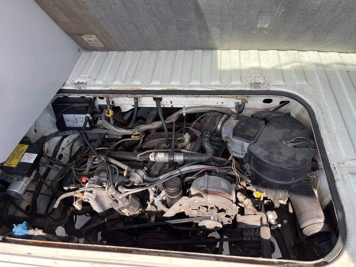 Vw-vanagon-westfalia-1990-white-12
