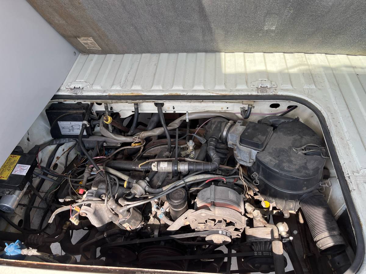 Vw-vanagon-westfalia-1990-white-13