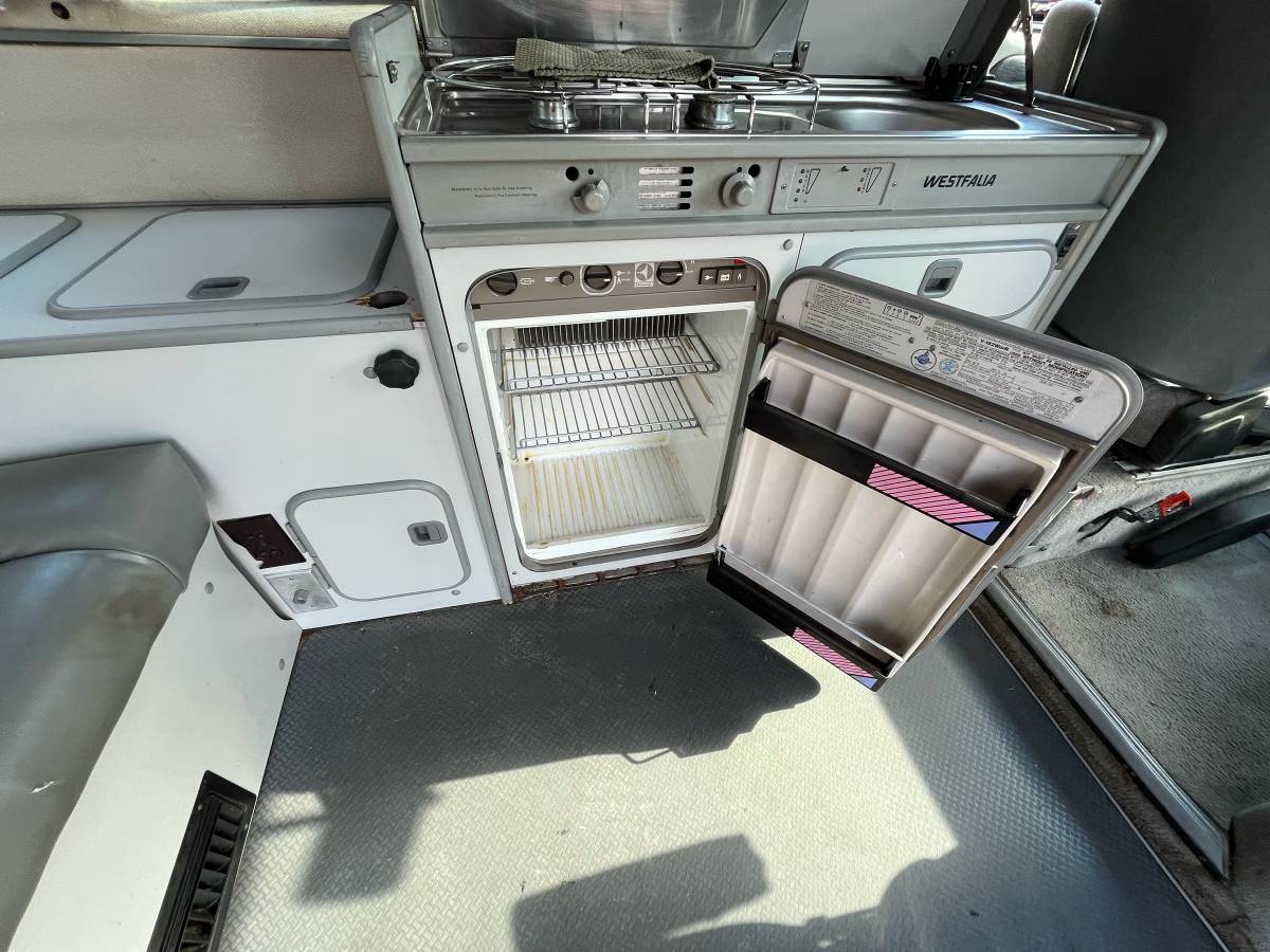 Vw-vanagon-westfalia-1990-white-6