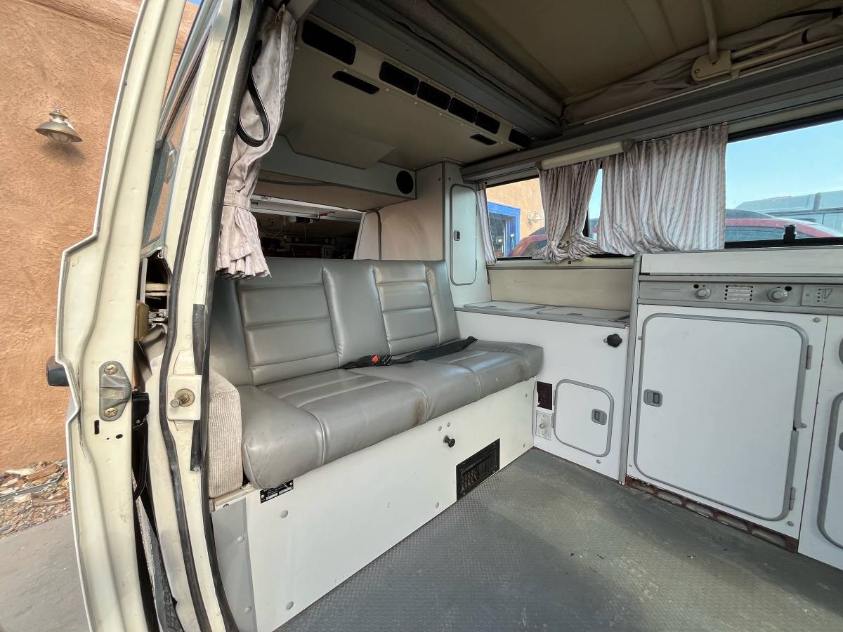 Vw-vanagon-westfalia-1990-white-8