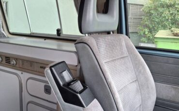 Vw-vanagon-westfalia-camper-1989-blue-10