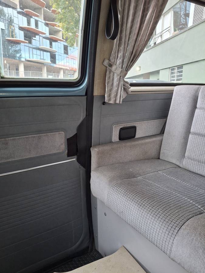 Vw-vanagon-westfalia-camper-1989-blue-11