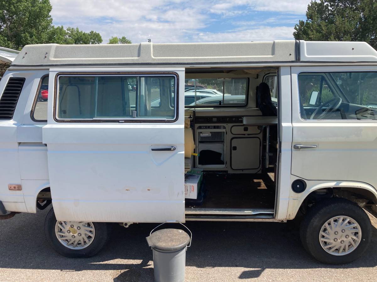 Vw-westfalia-1978-white-2