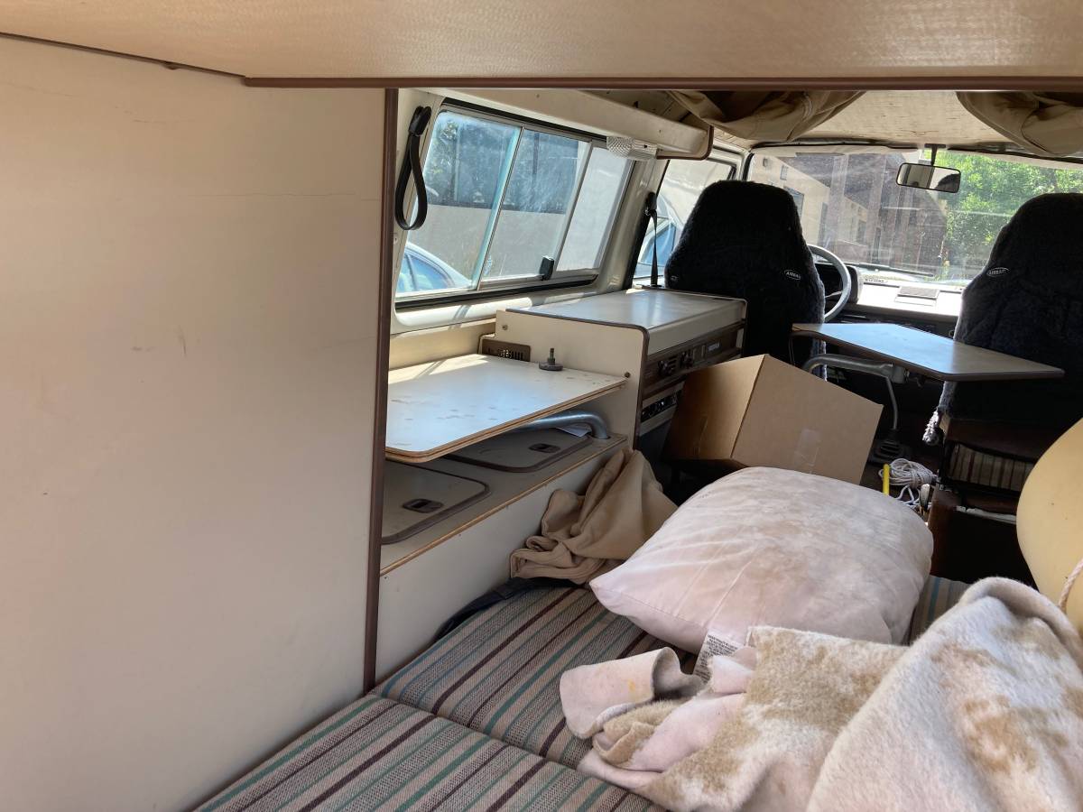 Vw-westfalia-1978-white-7