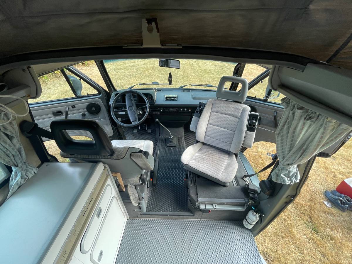 Vw-westfalia-camper-van-1989-grey-1
