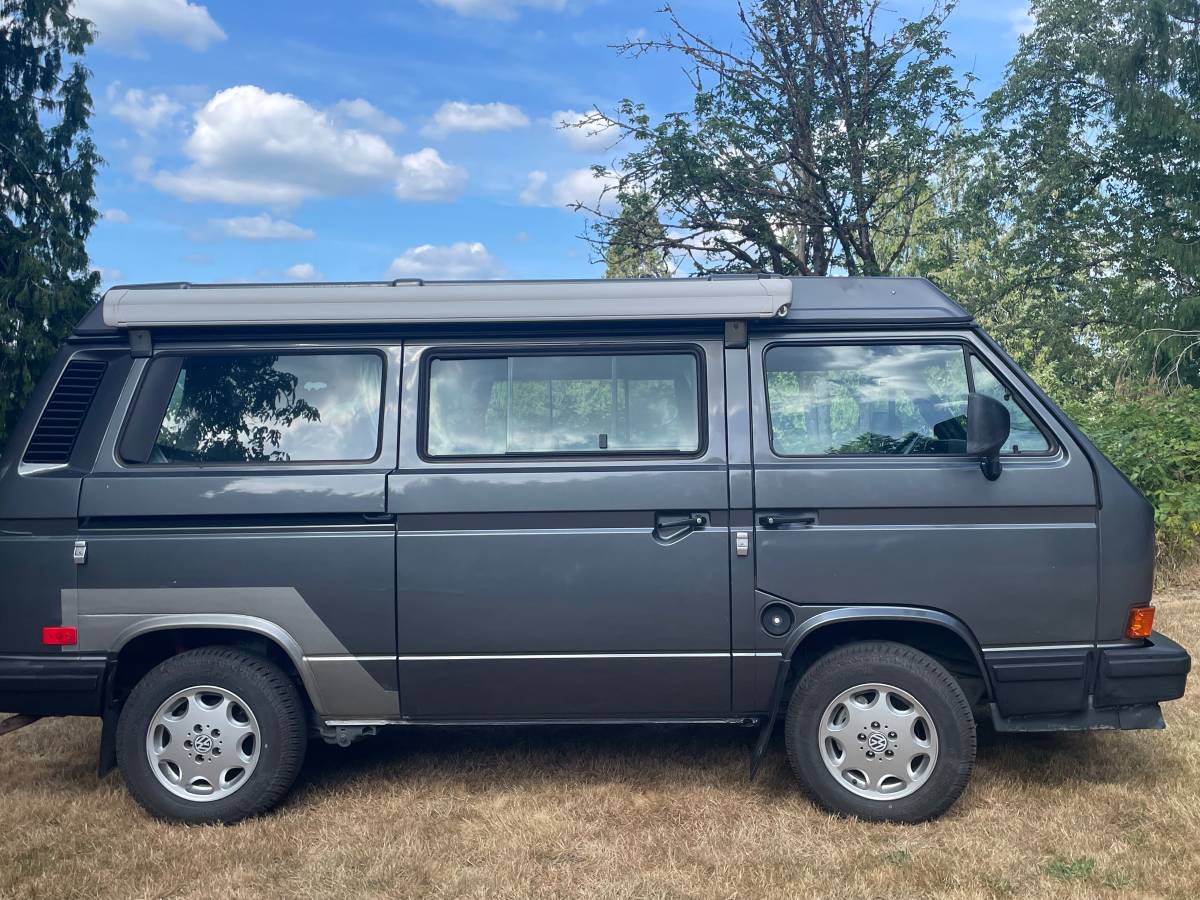 Vw-westfalia-camper-van-1989-grey-3