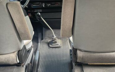 Vw-westfalia-camper-van-1989-grey-5
