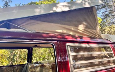 Vw-westfalia-type-2-bay-1971-red-1