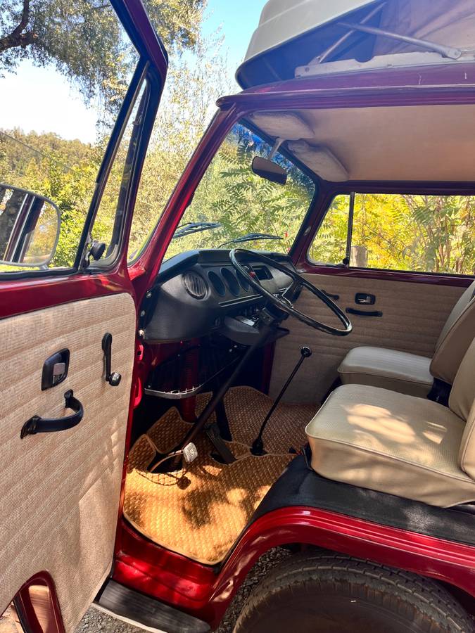 Vw-westfalia-type-2-bay-1971-red-12