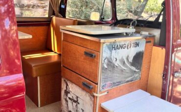 Vw-westfalia-type-2-bay-1971-red-14