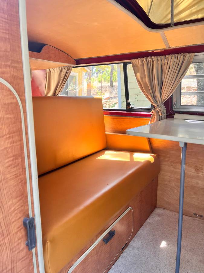 Vw-westfalia-type-2-bay-1971-red-4
