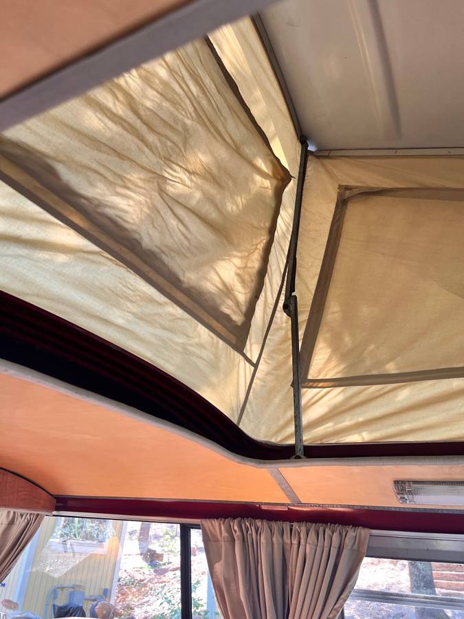 Vw-westfalia-type-2-bay-1971-red-9